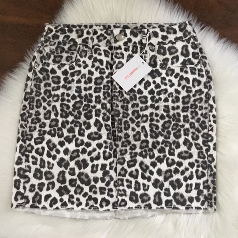 Good American Leopard Mini Skirt Raw Hem Size 4 - Picture 2 of 8